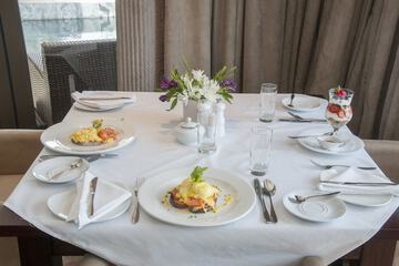 Breakfast area