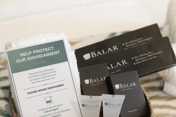 Bathroom amenities