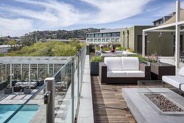 Hotel Exterior 48 of 58