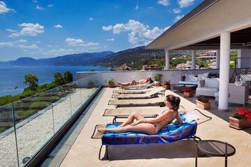 Sundeck