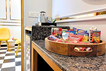 Room amenity