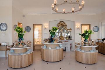 Breakfast area