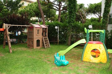 Children's play area - outdoor