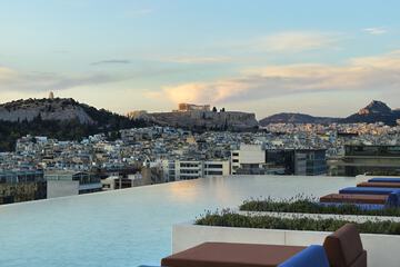 Rooftop pool