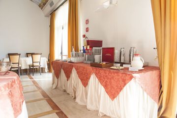 Coffee service