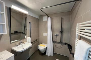 Photo 48