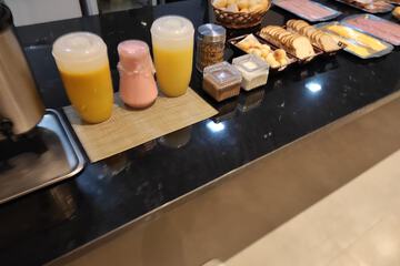 Breakfast buffet