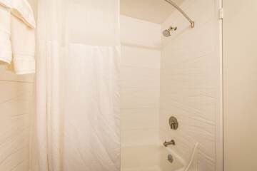 Room 32 of 50