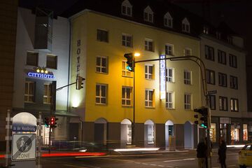Front of property - evening/night