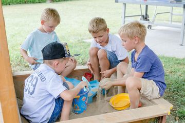 Children's play area - outdoor