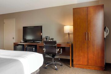 Room 8 of 36