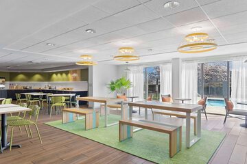 Breakfast/Coffee Service 32 of 35