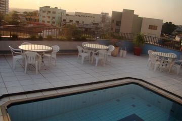 Rooftop pool
