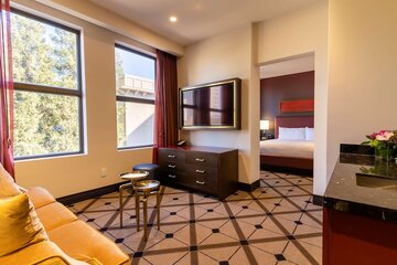 Room 26 of 53