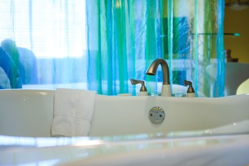 Jetted tub