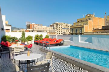 Rooftop pool