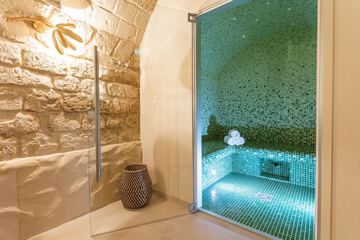 Steam room
