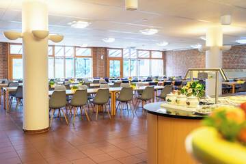 restaurant cafeteria