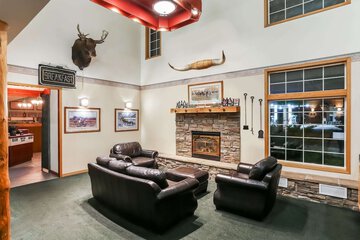 Hotel Interior 5 of 27