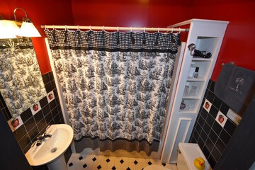 Bathroom shower
