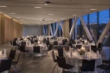 Banquet hall