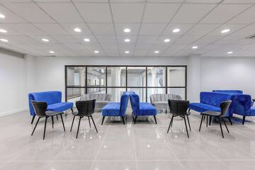 Business Center 46 of 49