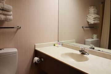Room 16 of 27