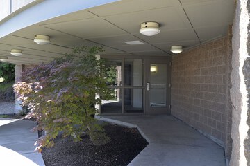Hotel 2 of 49