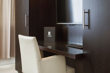 In-room business center