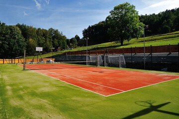 Tennis court