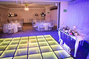 Reception hall