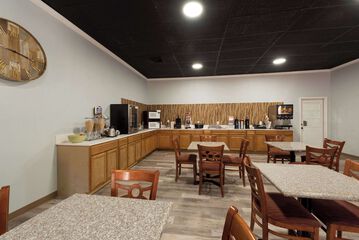 Breakfast/Coffee Service 40 of 42