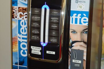 Vending machine