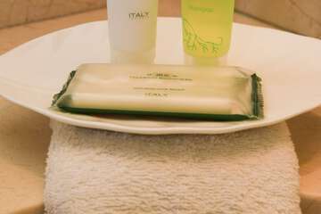 Bathroom amenities