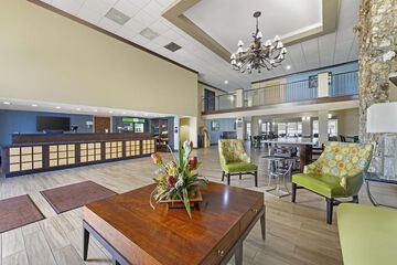 Hotel Interior 8 of 23