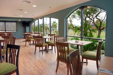 Breakfast area