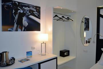 Photo 28