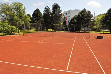 Tennis court