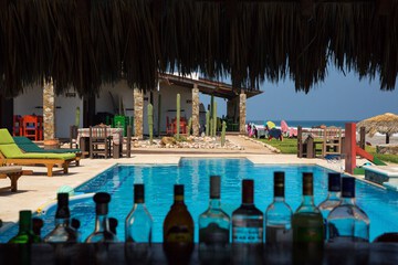 Poolside bar