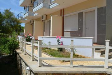 Photo 44