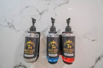 Bathroom amenities