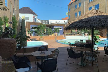 Sundeck