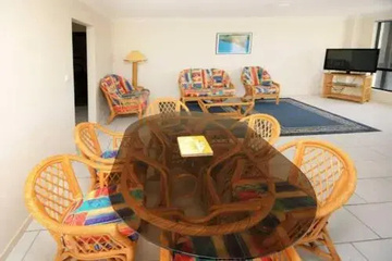 hotel_rooms