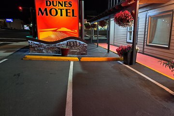 Dunes Motel
