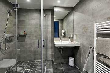 Photo 33