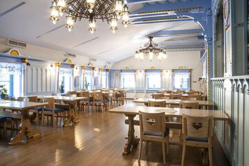Banquet hall
