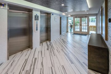 Hotel Interior 7 of 31