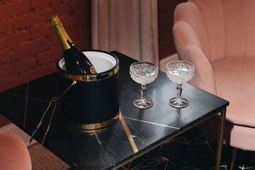 Room service - dining