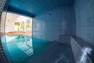 Steam room
