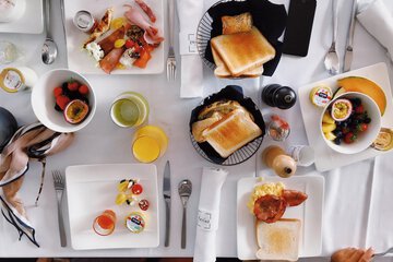 Breakfast meal